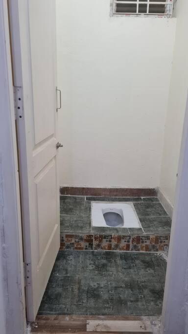 Вилла Kamalam 2 Bhk - Non Ac Коимбатур Экстерьер фото
