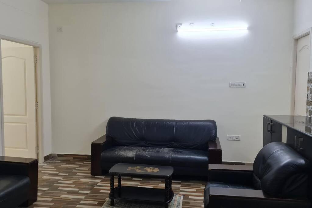 Вилла Kamalam 2 Bhk - Non Ac Коимбатур Экстерьер фото